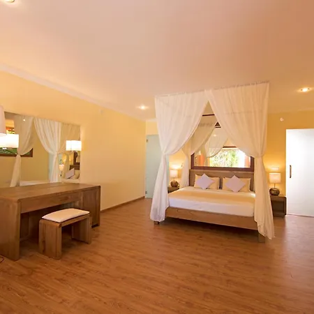 Thulhagiri Island Resort & Spa-3